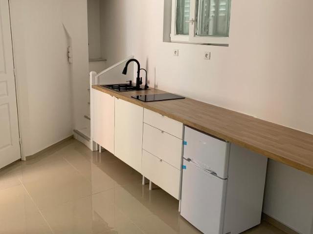 Maison à louer à Saint Prix avec 2 pièces et charges mensuelles de 180€