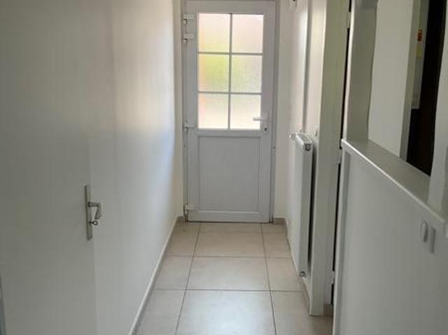 Maison à louer à Sainghin en Weppes, Hauts de France, €