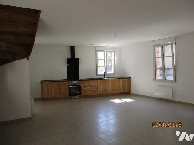 Maison à louer à Sézanne, Grand Est, €