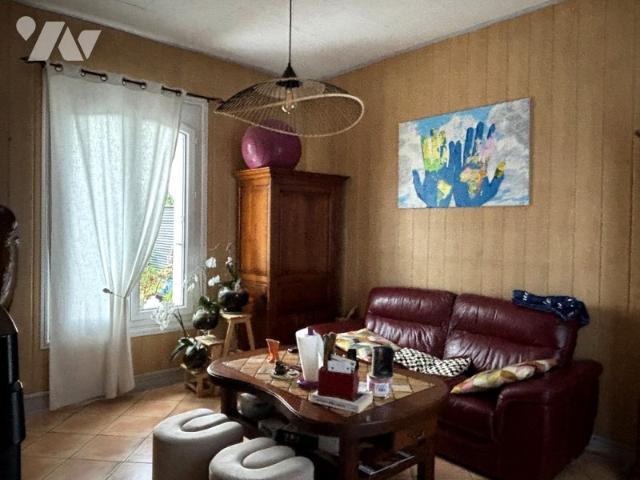 Maison à louer à Tancarville, Normandie, 54500€