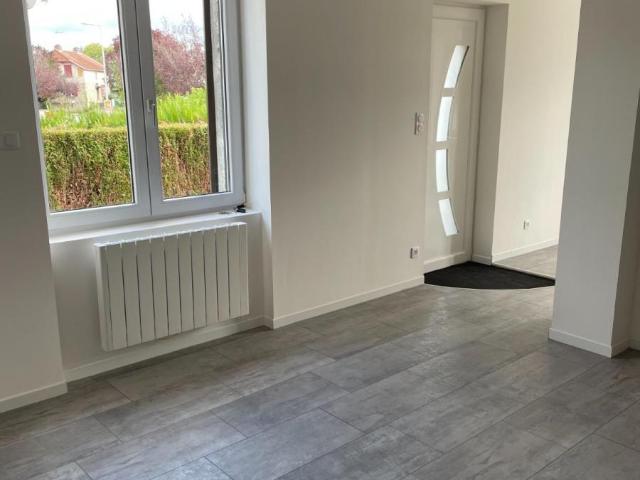 Maison à louer à Tavaux 39500