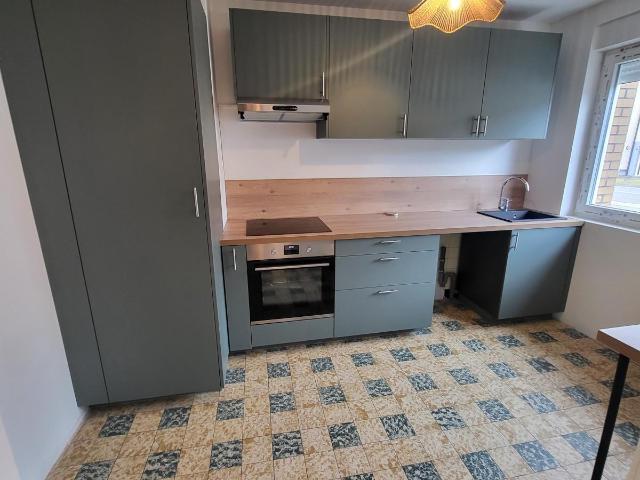 Maison à louer à Tilloy lès Mofflaines, Hauts de France, €
