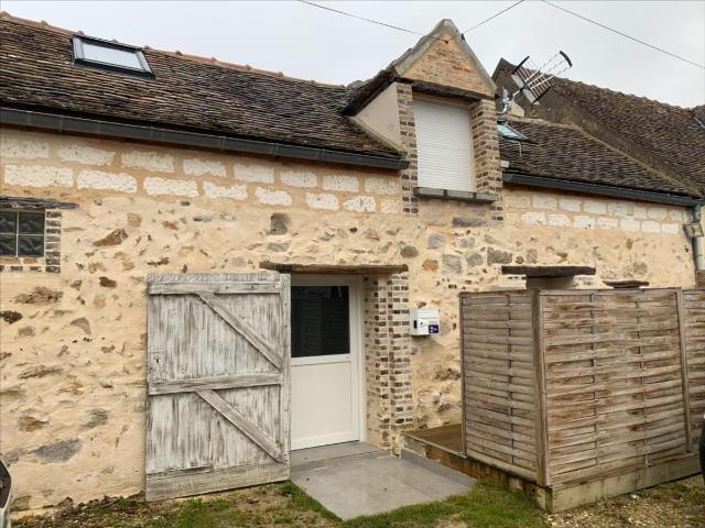 Maison à louer à Villemanoche 89140