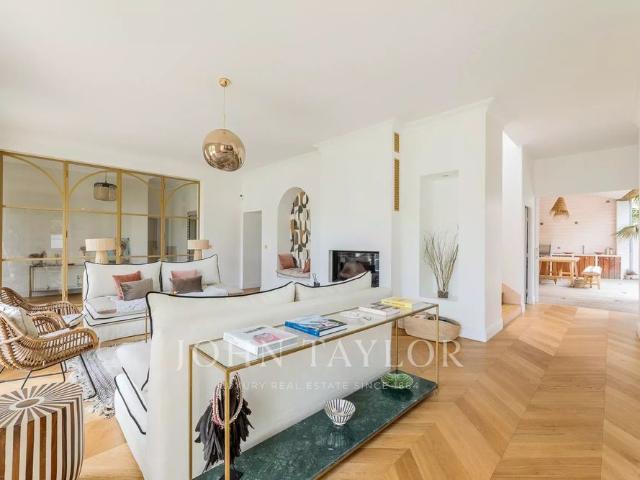 Maison à louer Bordeaux Caudéran, Sud Ouest, France5 500 EUR / Mois