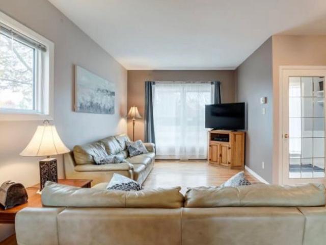 Maison à Louer Court Terme 303 Boulevards Saint Raymond, Hull Gatineau 5 photos | Logis Québec