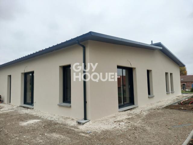 MAISON À LOUER DE 4 PIÈCES DE 102,00 M²