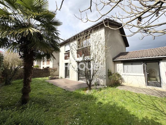 MAISON À LOUER DE 5 PIÈCES DE 119,53 M²