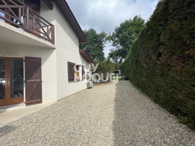 MAISON À LOUER DE 5 PIÈCES DE 126,00 M²