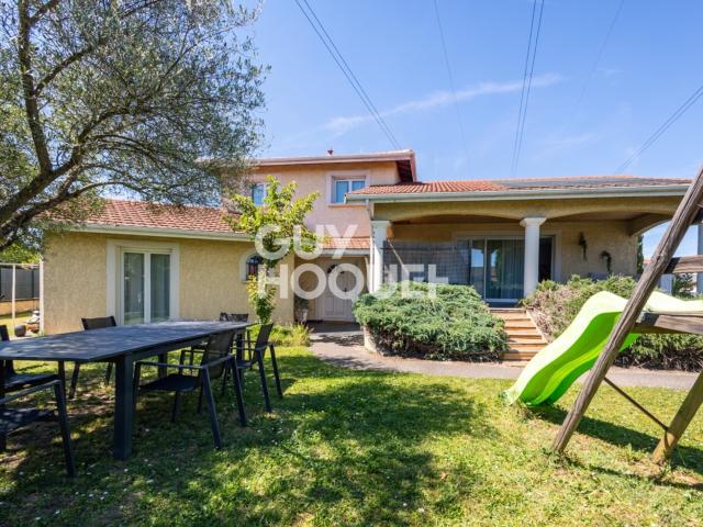 MAISON À LOUER DE 5 PIÈCES DE 135,00 M²