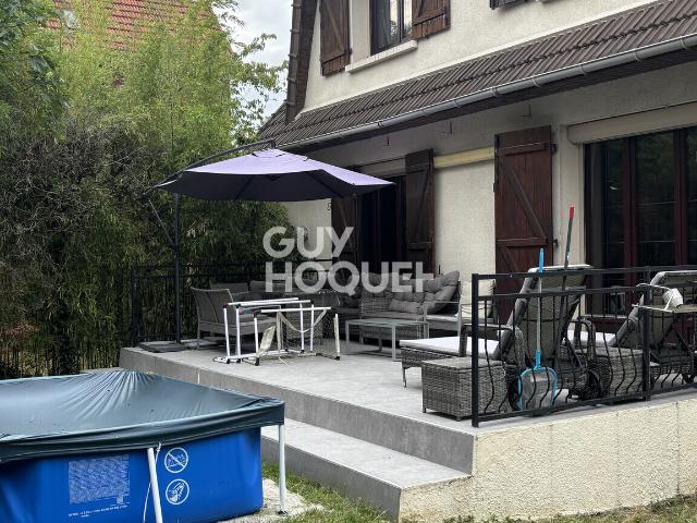 MAISON À LOUER DE 7 PIÈCES DE 135,00 M²