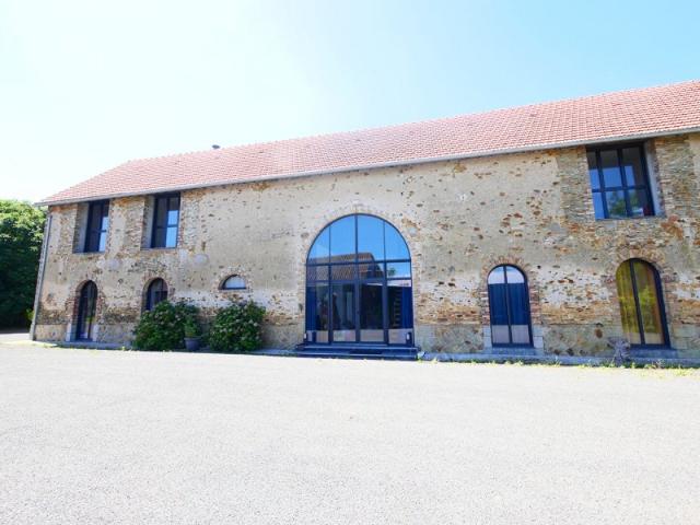 ▷ Maison à louer • Montreuil sur Maine • 392 m² • 1 770 € | immoRegion