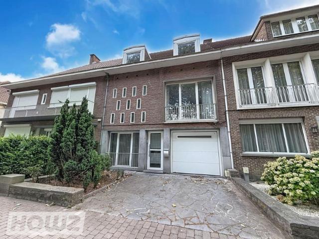 Maison à louer pour 1475 euro avec 4 chambres à coucher