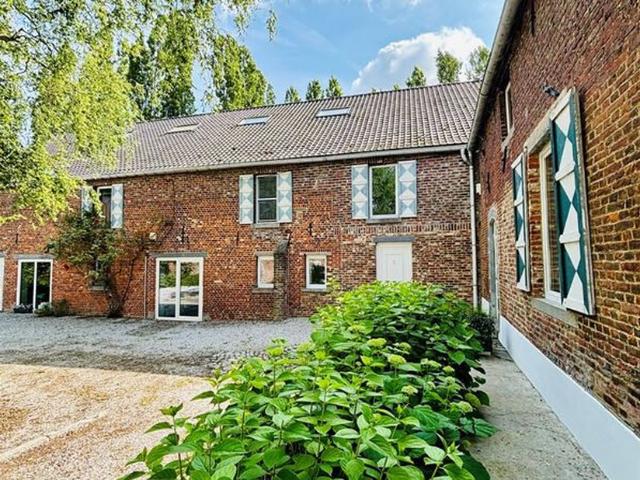 Maison à louer pour 1650 euro avec 3 chambres à coucher