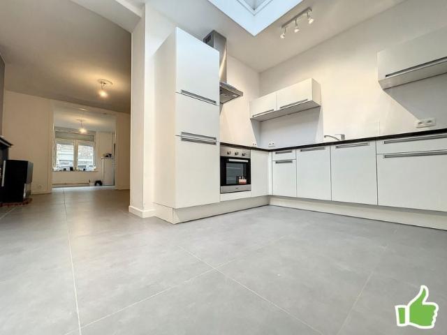 Maison à louer pour 950 euro avec 4 chambres à coucher