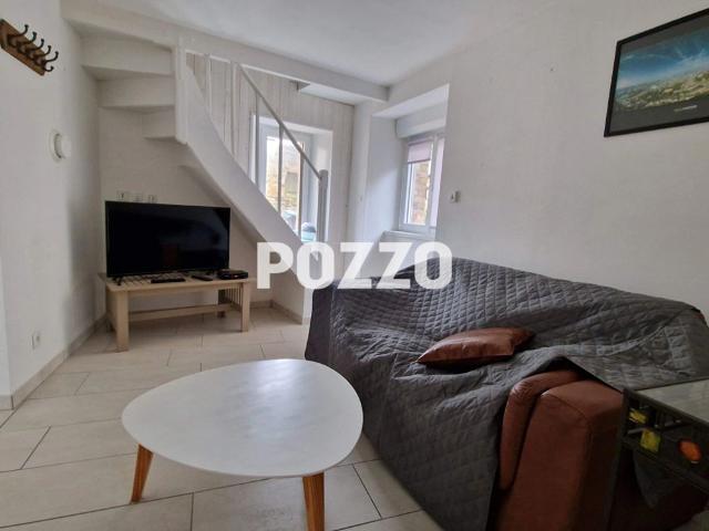 MAISON A LOUER SUR BRETTEVILLE DE TYPE F3 MEUBLEE EN TRIPLEX