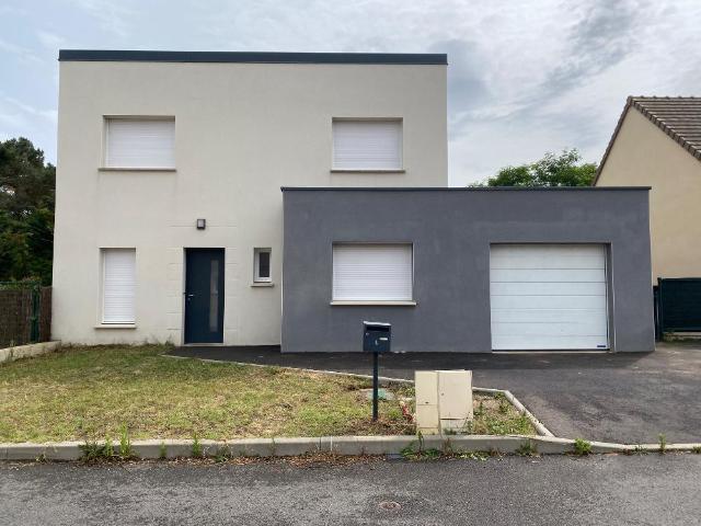 Maison à MONCE EN BELIN
