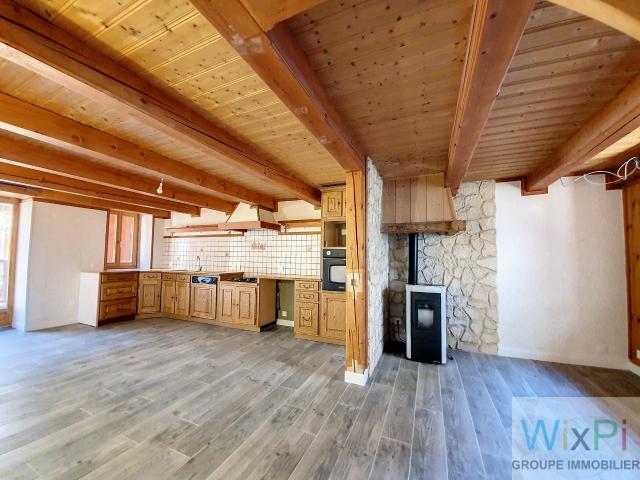 MAISON A PROXIMITE DES STATIONS DE SKI