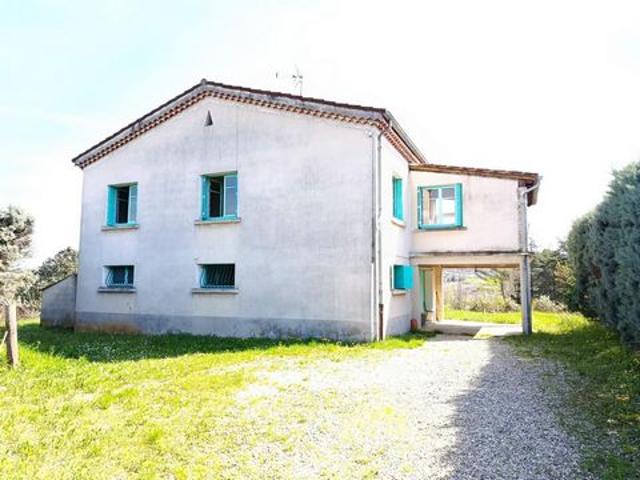 Maison à renover au coeur de Lachapelle sous aubenas avec terrain constructible