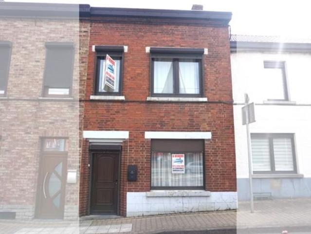 MAISON A RENOVER AVEC GARAGE 2V JARDIN 3 CHAMBRES