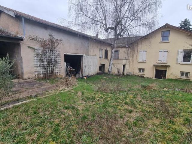 Maison à rénover avec dépendances