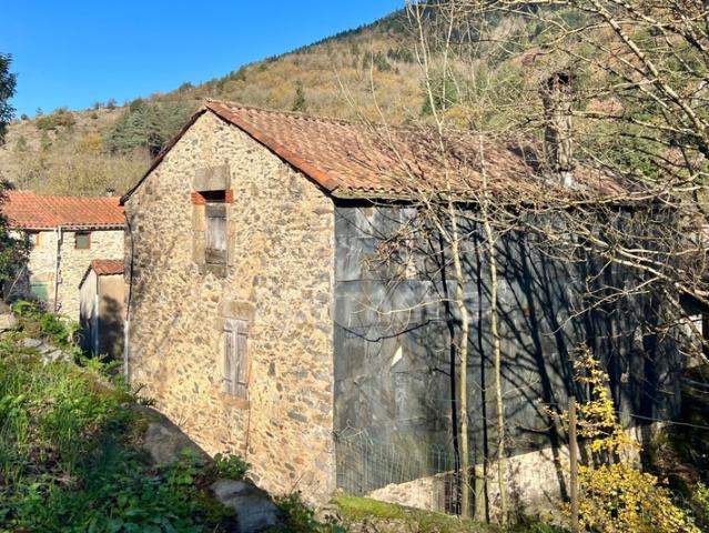 Maison à rénover avec extension en plus à finaliser