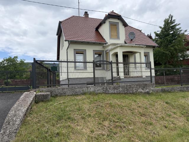 Maison à rénover avec jardin à Lobsann