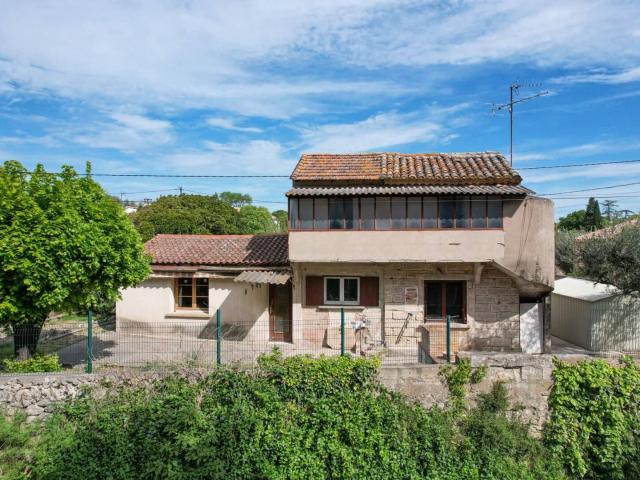 Maison à rénover avec jardin Uzès