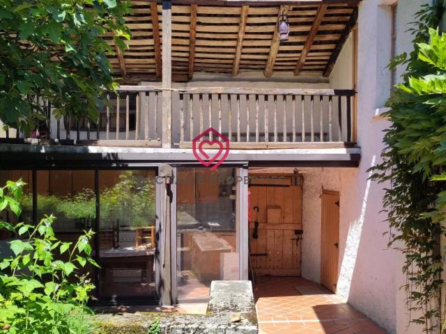 Maison à rénover avec jardin 198m² Les Bordes sur Arize