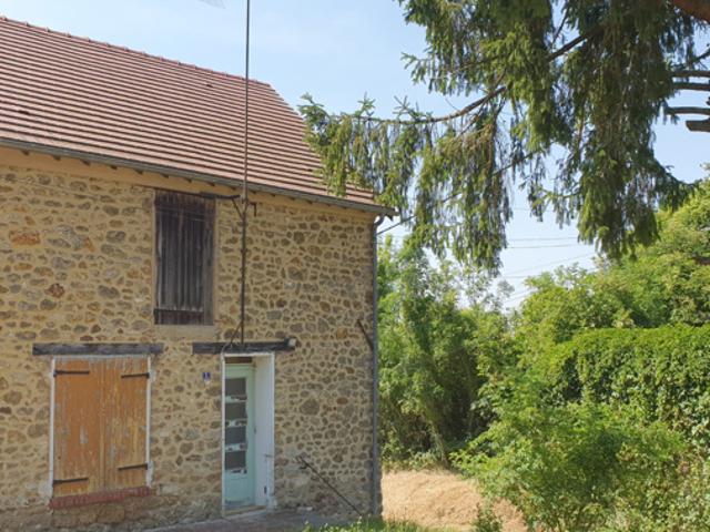 MAISON A RENOVER AVEC TERRAIN