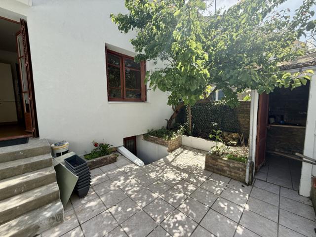 Maison à rénover avec terrasse Issy