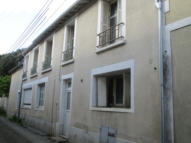 Maison à rénover centre Lusignan