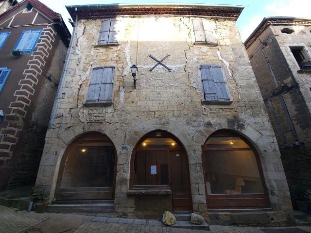 Maison à rénover dans le centre de Caylus