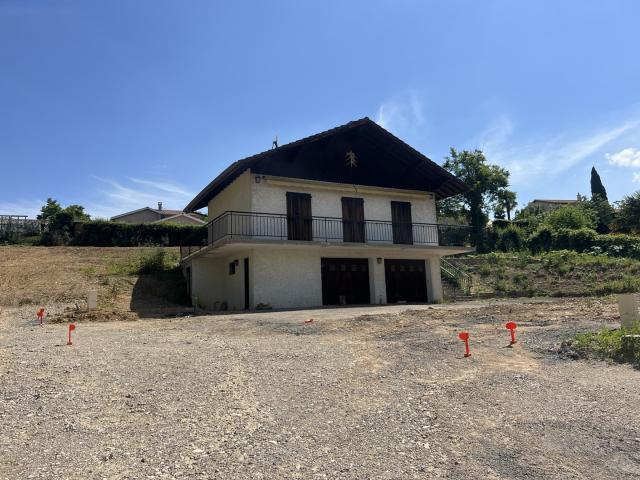 Maison à rénover de 174 m2 à Jassans riottier