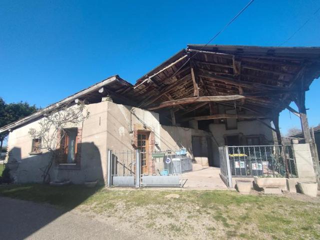 Maison à rénover de 60 m2 avec cour