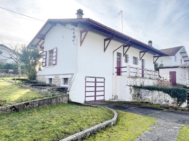 Maison à rénover des années 30 4 pièces avec jardin et po