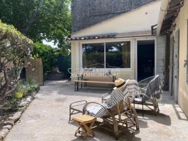 MAISON A RENOVER EN CAMPAGNE DE SAINT REMY DE PROVENCE