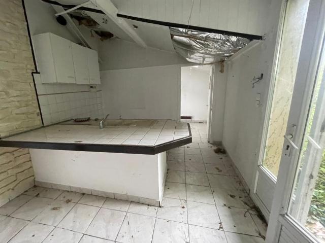 ? Maison à rénover entièrement – Opportunité à saisir !