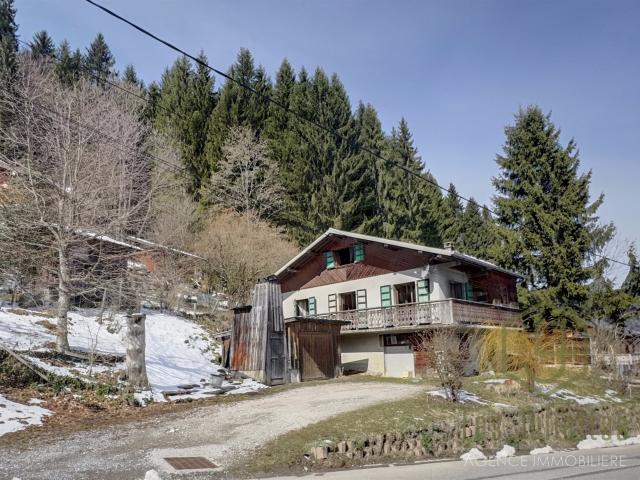 Maison A Renover Fort Potentiel A Proximité De Morzine 131m² La Côte d'Arbroz