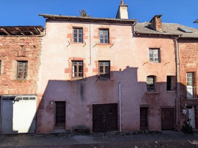 Maison à Rénover + Garage + Dépendance