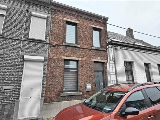 Maison à rénover + jardin
