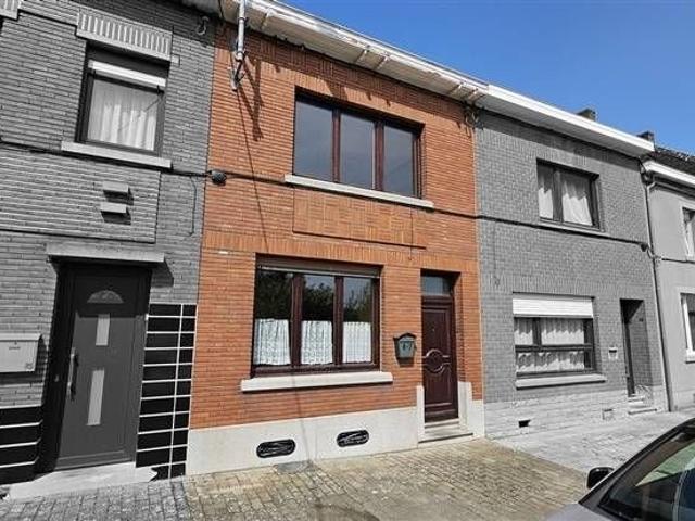 Maison à rénover + jardin