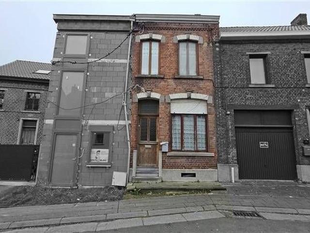 Maison à rénover + jardin
