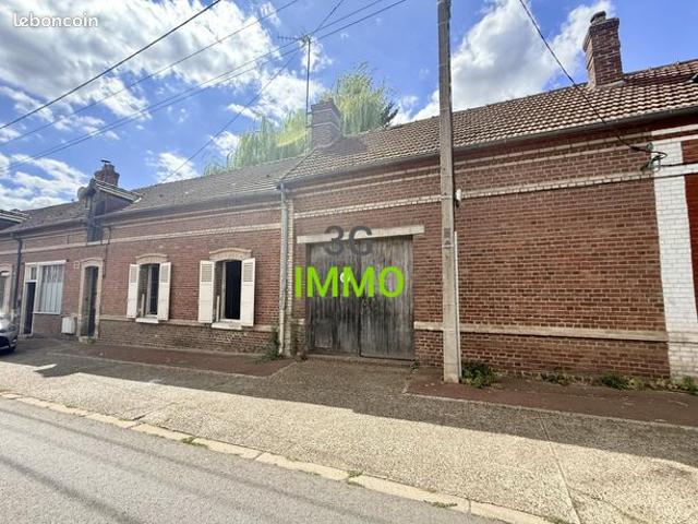 Maison à rénover | Potentiel énorme sur 3076m² à Pont l'Évêque