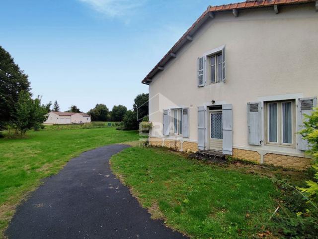 Maison à rafraîchir proche N10