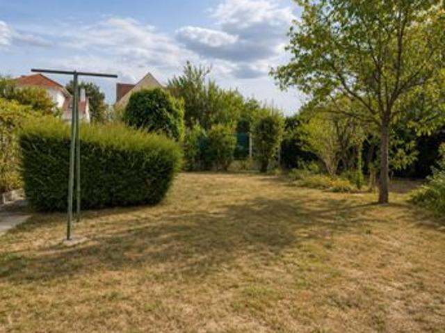 Maison à rénover sur terrain de 465m²