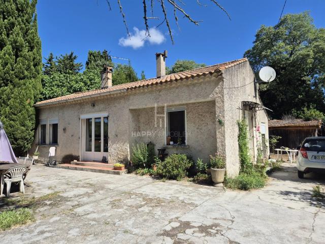 Maison à rénover sur grand terrain en campagne 110m² Saint Rémy de Provence