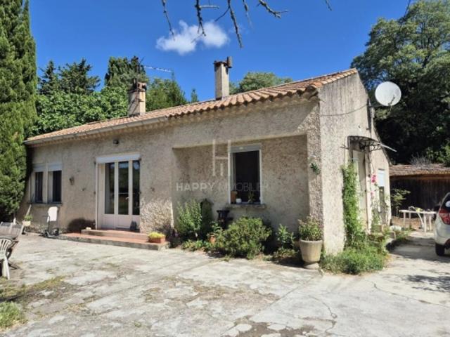 Maison à rénover sur grand terrain en campagne