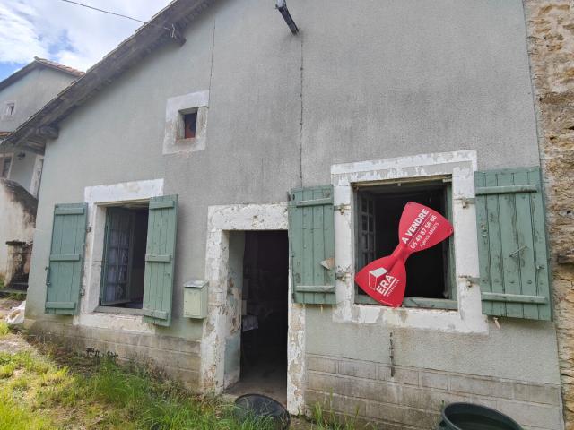 Maison à rénover sur la commune de Chatain