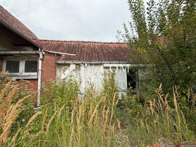 Maison à rénover située au calme avec vue campagne