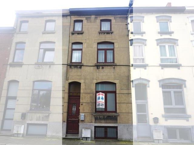 MAISON A RENOVER TOITURE NEUVE AVEC COUR, 1 A 3 CHAMBRES